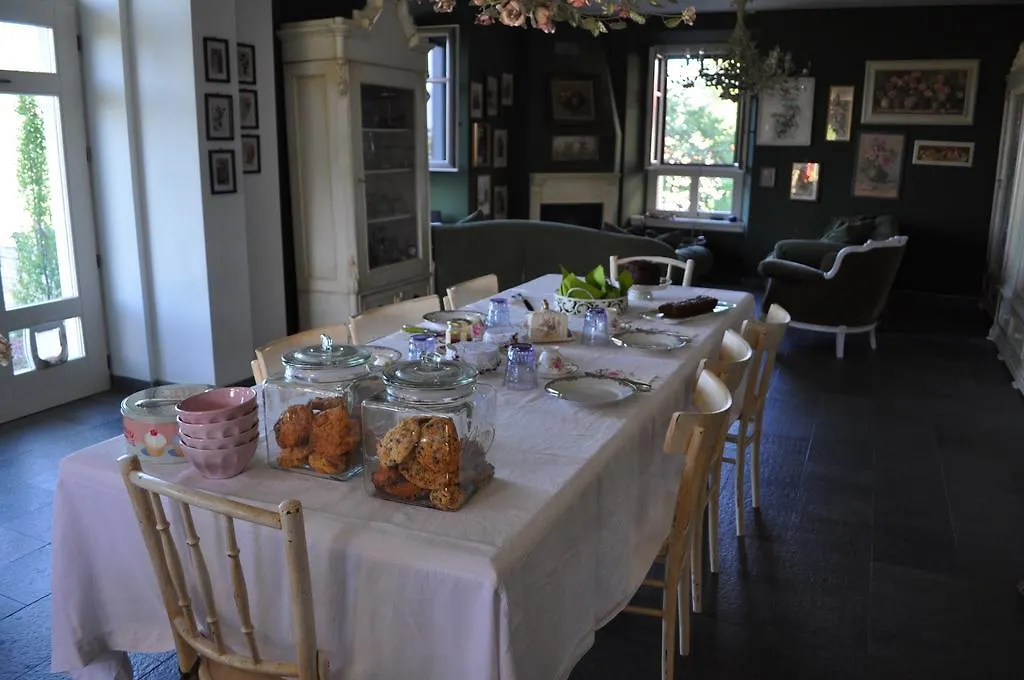 Rose E Cioccolato B&B Borgo Val di Taro Bed & Breakfast